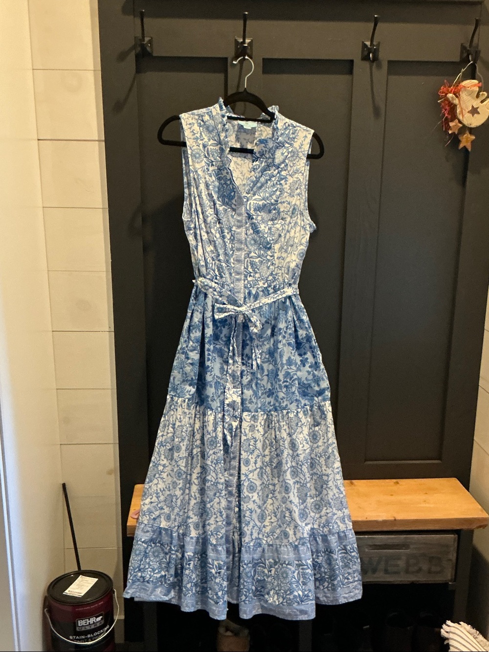 CeCe Blue and White Floral Sleeveless Maxi Dress with Tie Waist